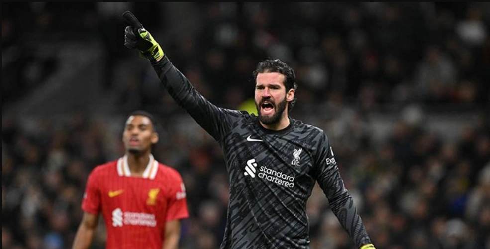 Alisson nằm trong top 10 thủ môn hay nhất thế giới rất tài năng