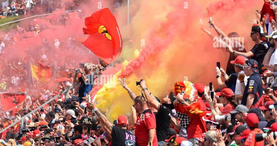 Tifosi là gì là thuật ngữ chỉ các cổ động viên cuồng nhiệt của bóng đá Ý